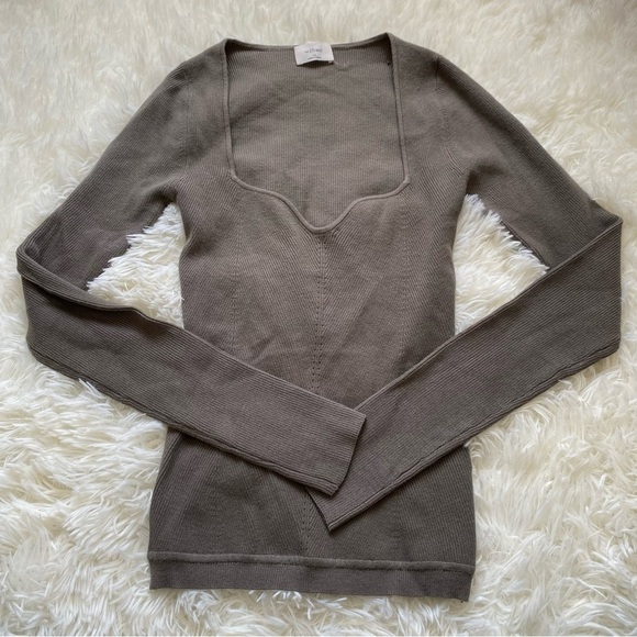 Aritzia Wilfred Tuscany Sweater - Picture 3 of 9